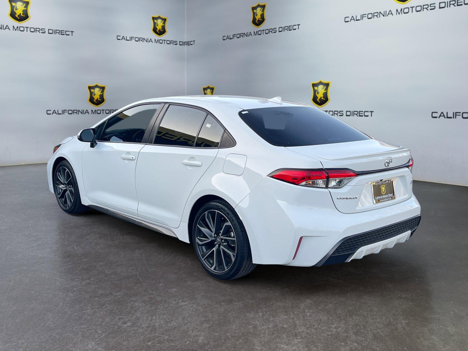 Used 2020 Toyota Corolla SE w/ Carpet Mat Package (TMS) image 3