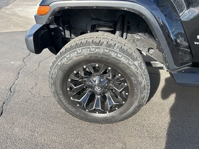 Used 2020 Jeep Wrangler Unlimited Sahara image 16