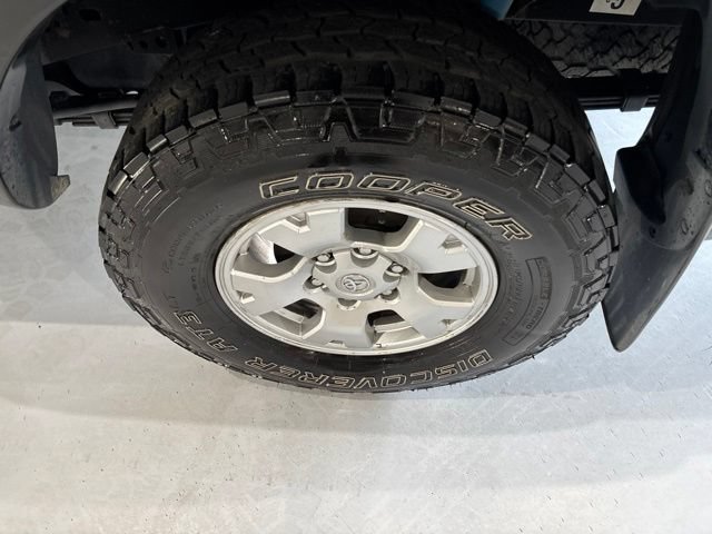 Used 2014 Toyota Tacoma 4x4 Double Cab w/ TRD Off-Road Package image 38