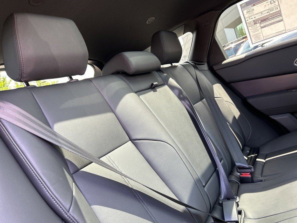 New 2026 Land Rover Range Rover Velar Dynamic SE image 12