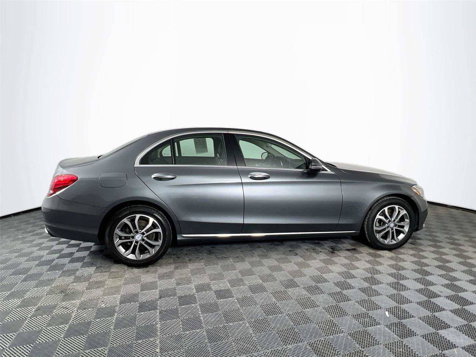 Used 2017 Mercedes-Benz C 300 4MATIC Sedan image 7