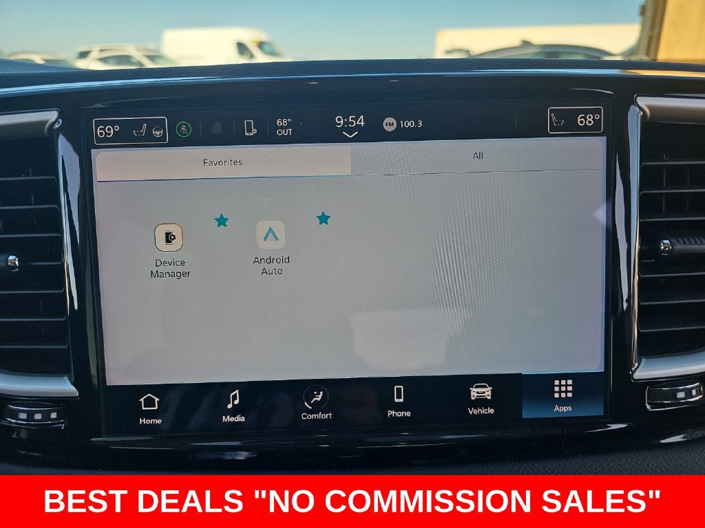 Used 2024 Chrysler Pacifica Touring-L FWD image 23
