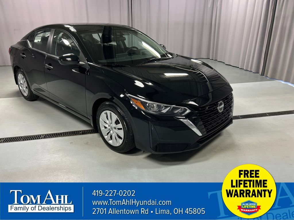 Used 2025 Nissan Sentra S image 1