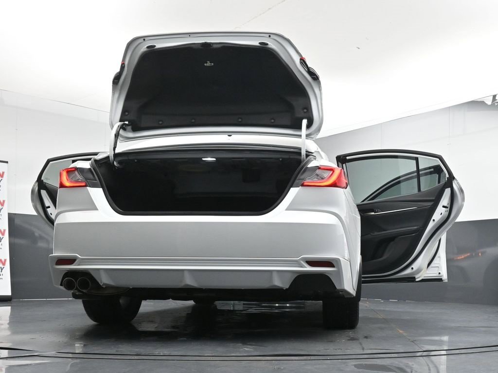 Used 2025 Toyota Camry XSE image 44