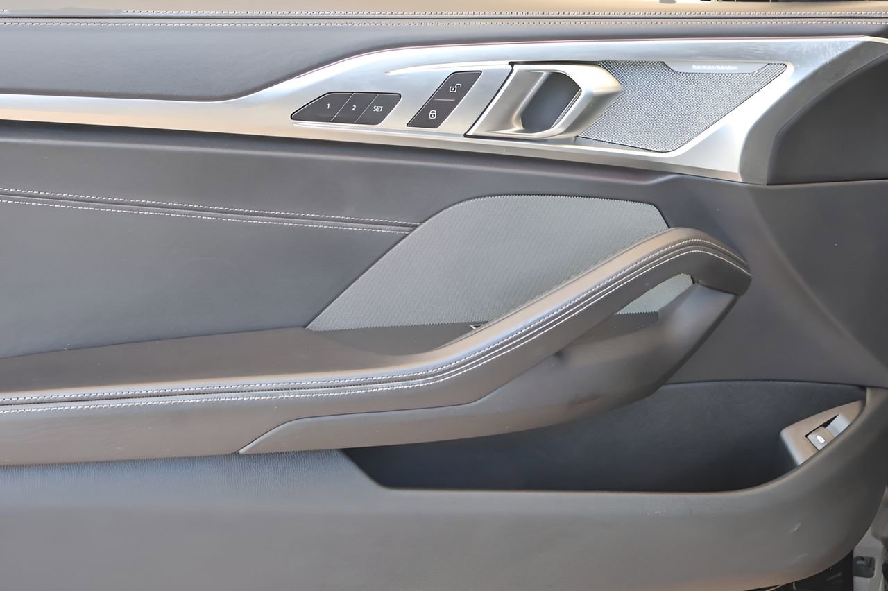 Used 2022 BMW M850i xDrive Coupe image 10