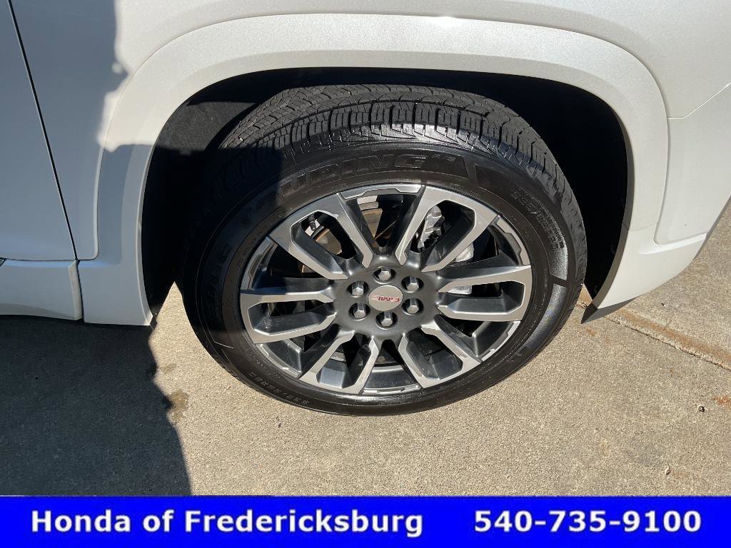 Used 2021 GMC Acadia Denali w/ Denali Ultimate Package AWD/4WD image 13