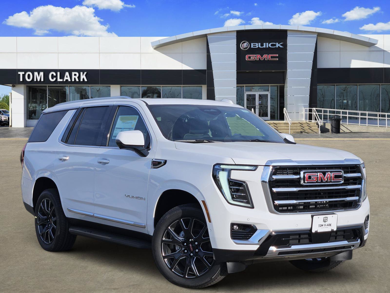 New 2027 GMC Yukon Elevation w/ Elevation Premium Package AWD/4WD image 1
