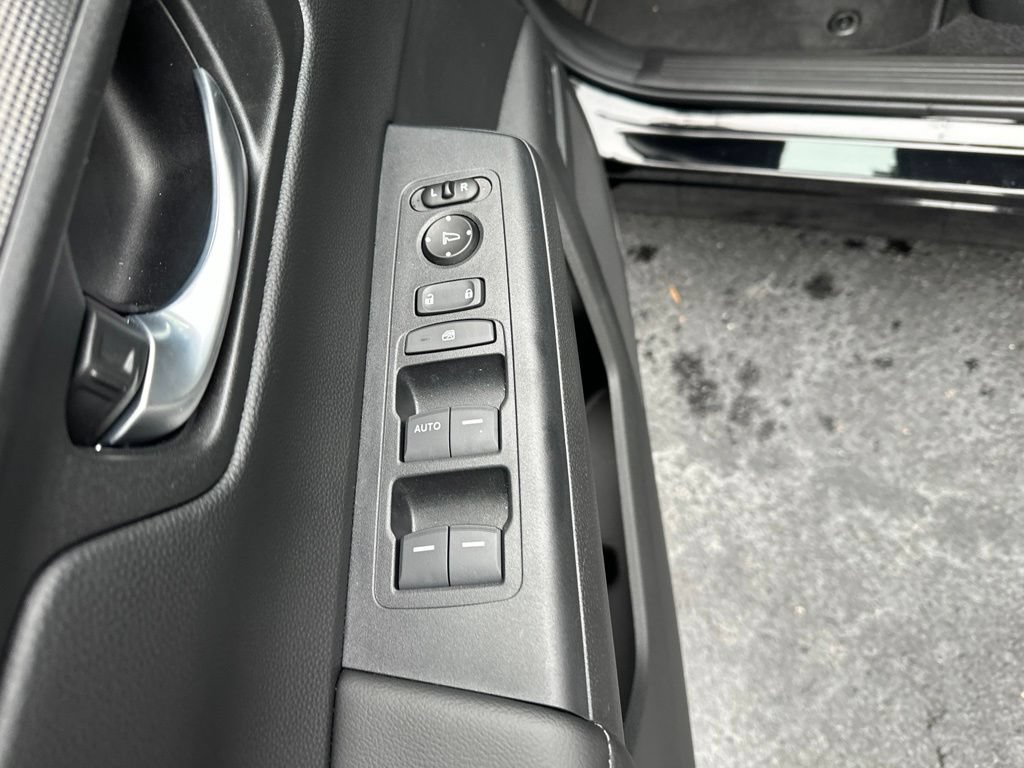 Certified 2025 Honda CR-V LX image 21