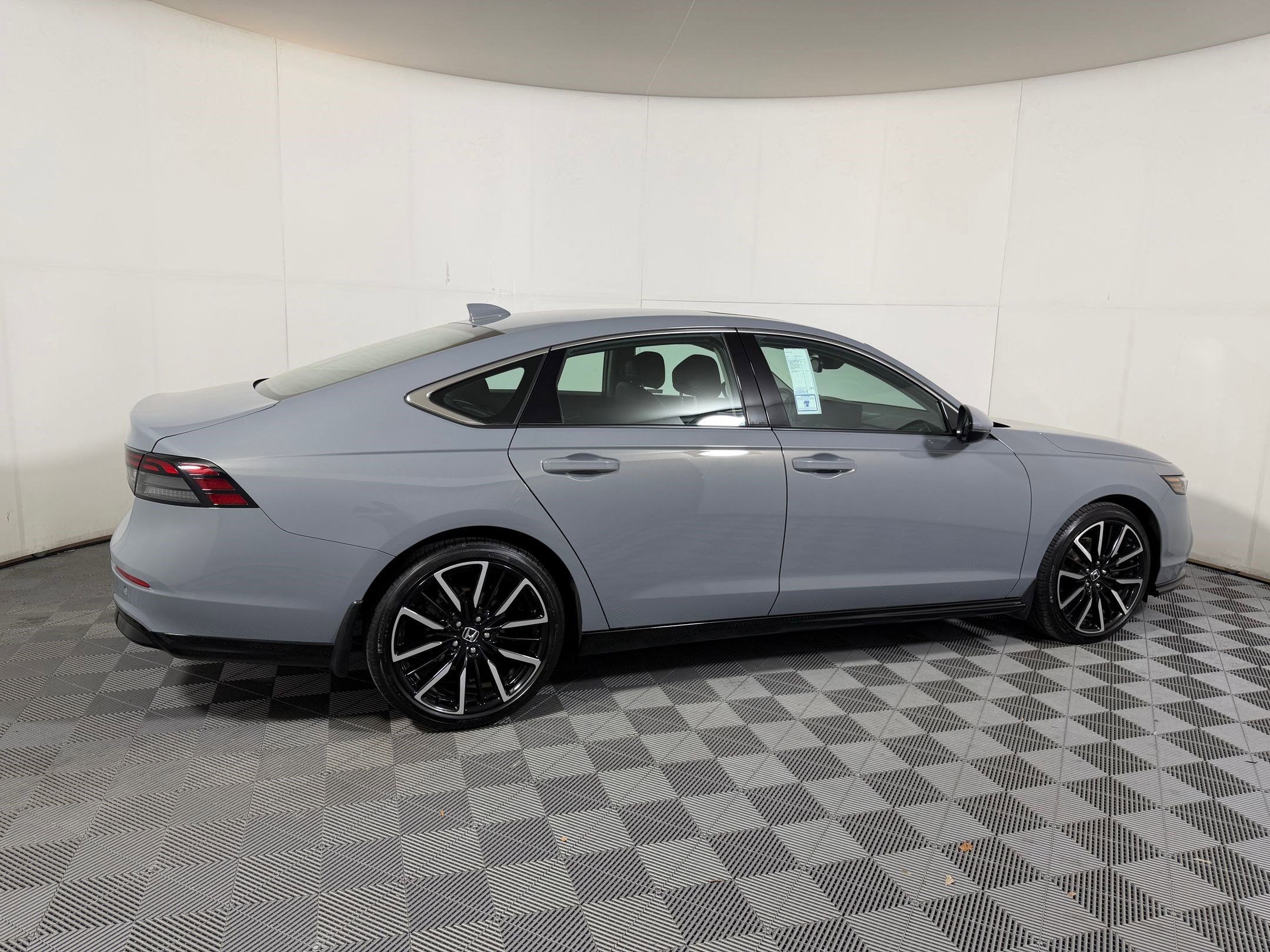 Certified 2024 Honda Accord Touring image 7