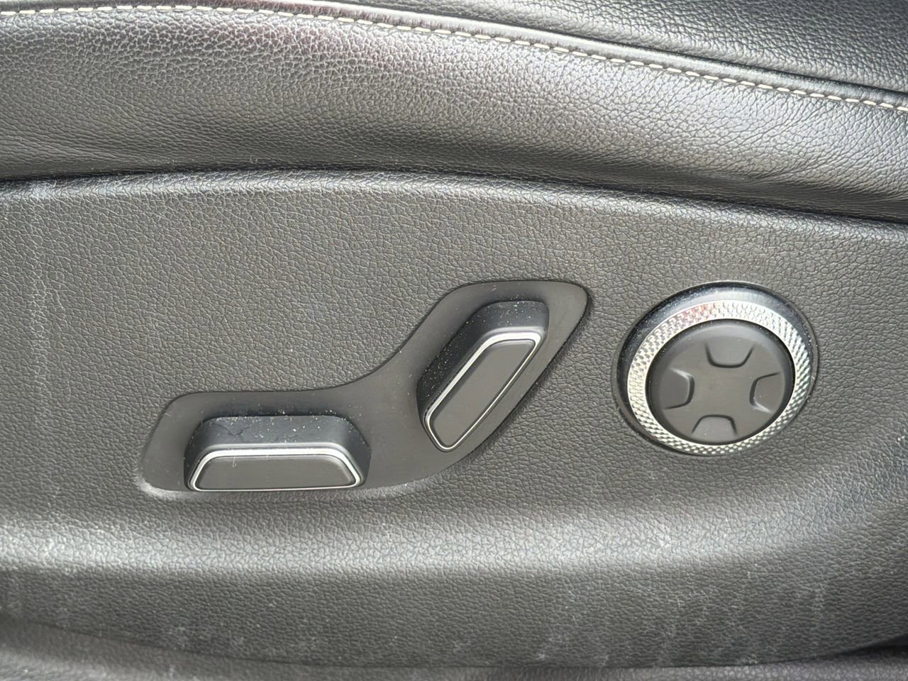 Used 2024 Genesis GV80 2.5T AWD/4WD image 18
