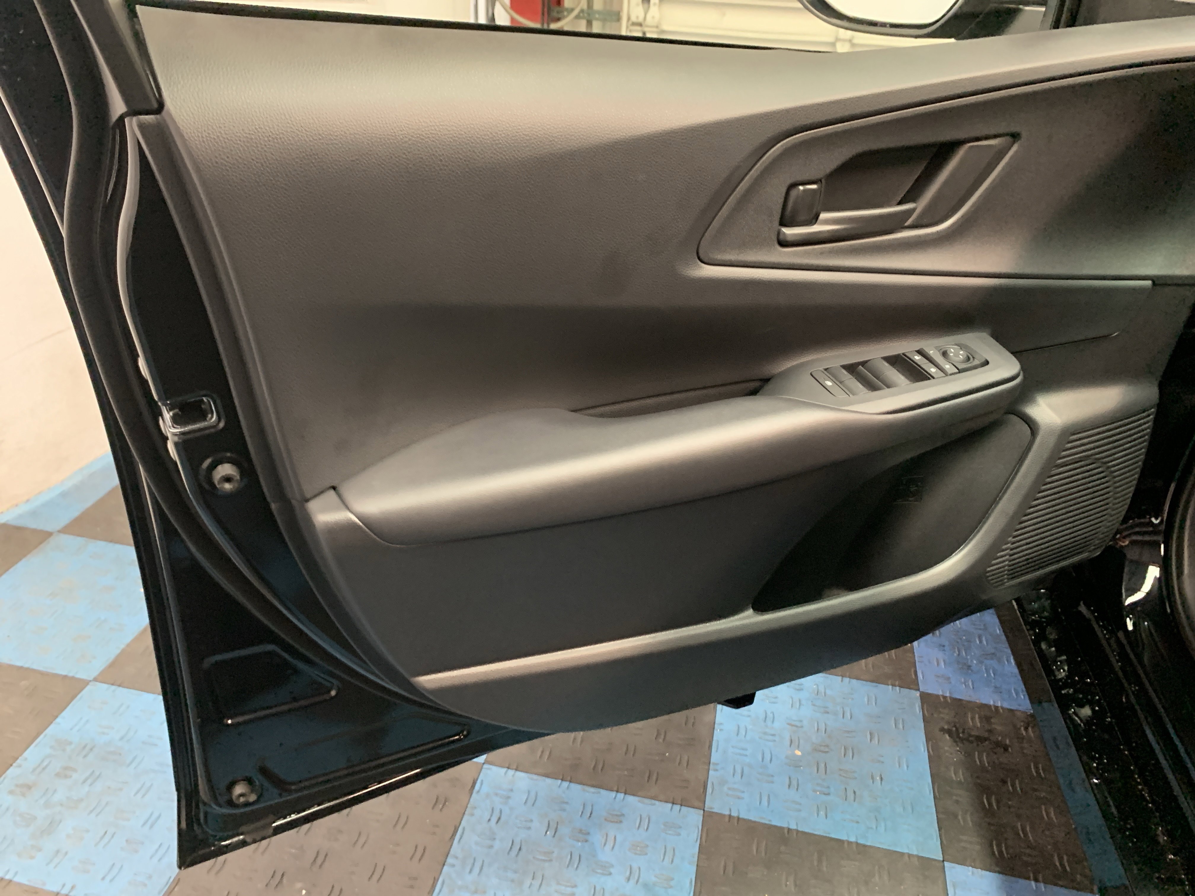 New 2026 Toyota Prius Plug-In Hybrid image 9