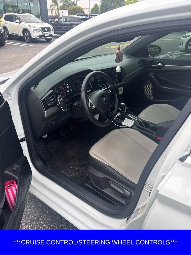 Used 2019 Volkswagen Jetta R-Line image 6