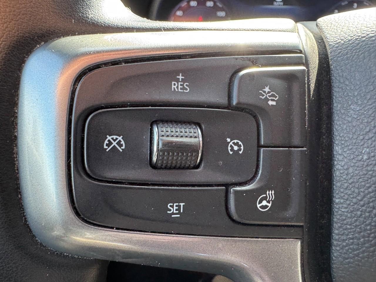 Used 2023 Chevrolet Suburban Premier AWD/4WD image 19