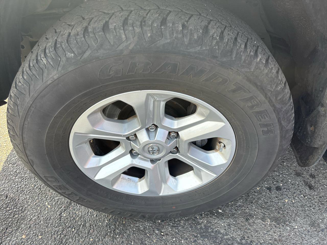 Used 2017 Toyota 4Runner SR5 Premium image 20