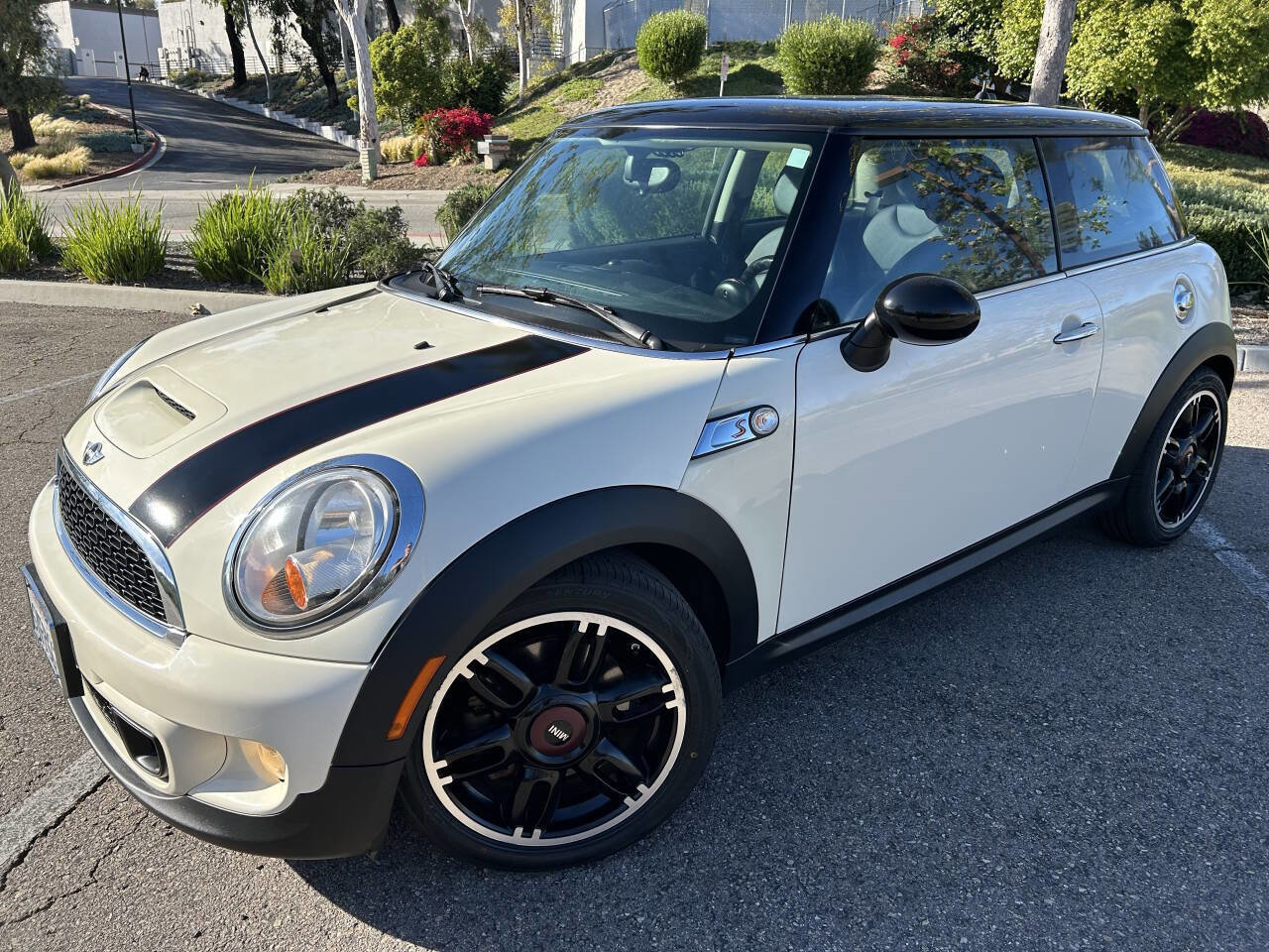 Used 2013 MINI Cooper S FWD image 1