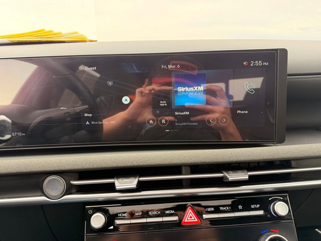 Used 2025 Hyundai Santa Cruz Limited AWD/4WD image 18