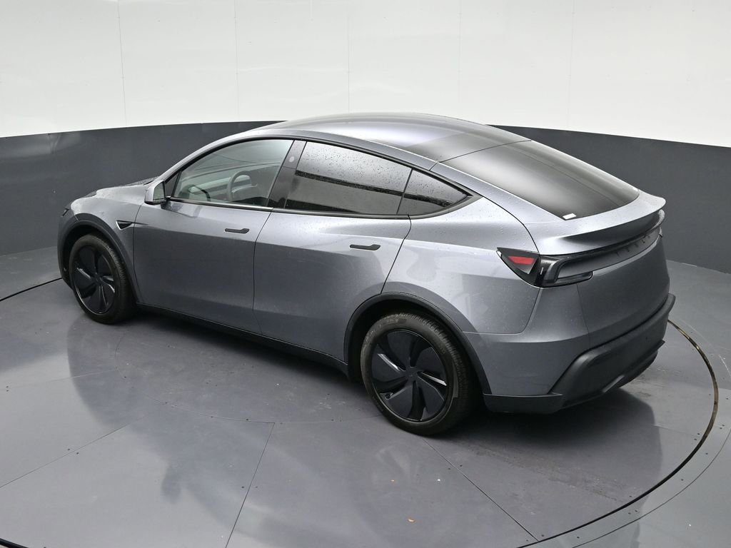 Used 2026 Tesla Model Y 2WD image 19