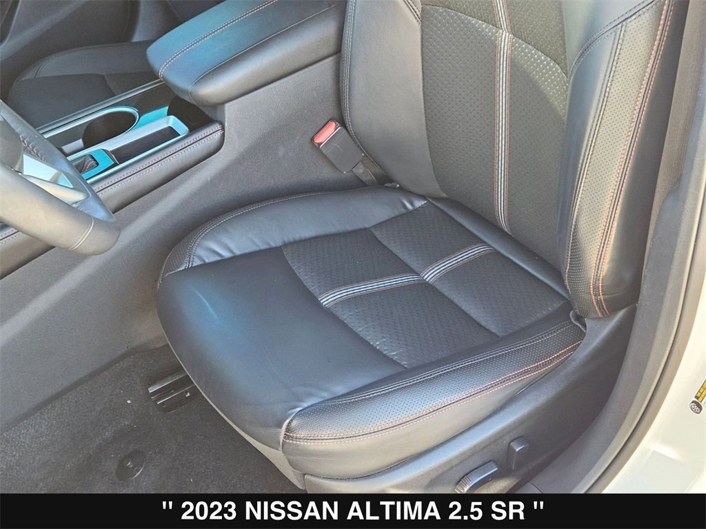 Used 2023 Nissan Altima 2.5 SR image 17