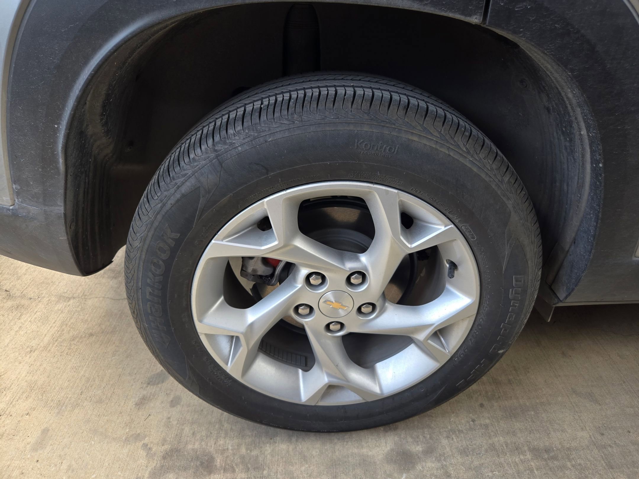 Certified 2025 Chevrolet Trax LS w/ LS Convenience Package FWD image 10