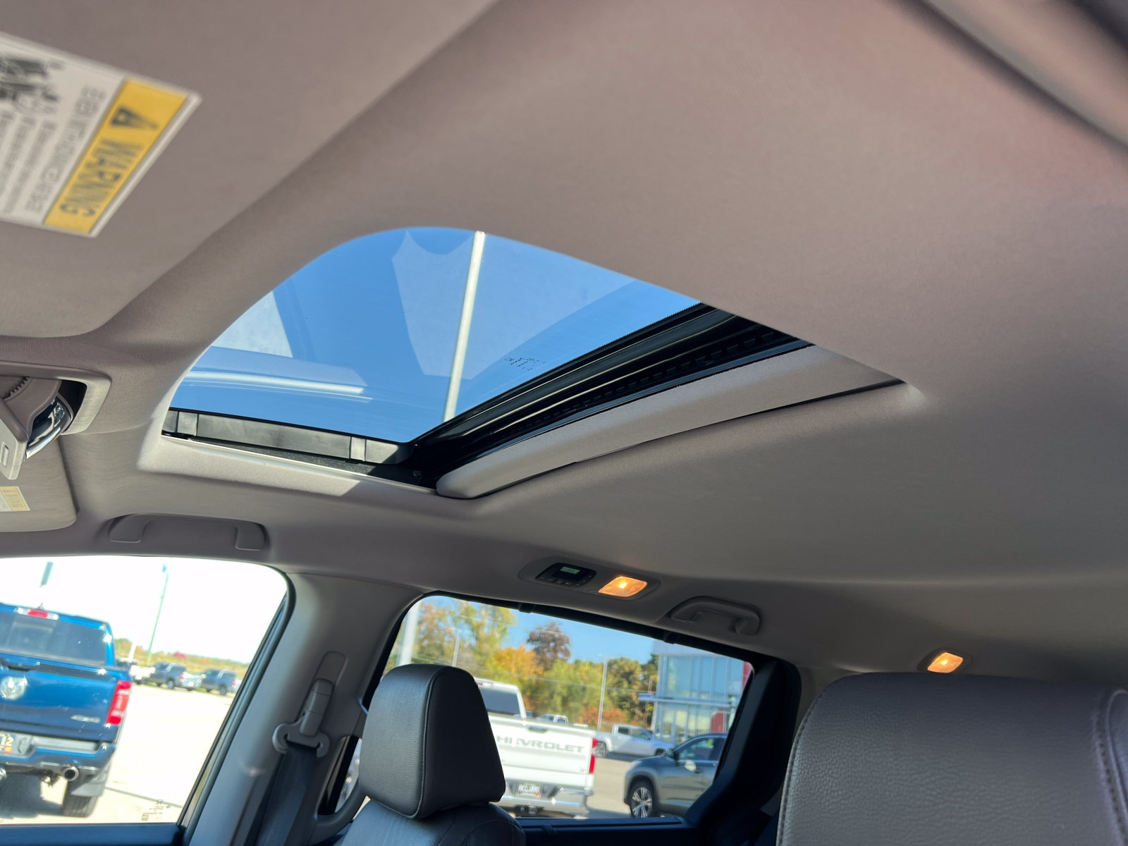 Used 2018 Honda Odyssey EX-L image 9