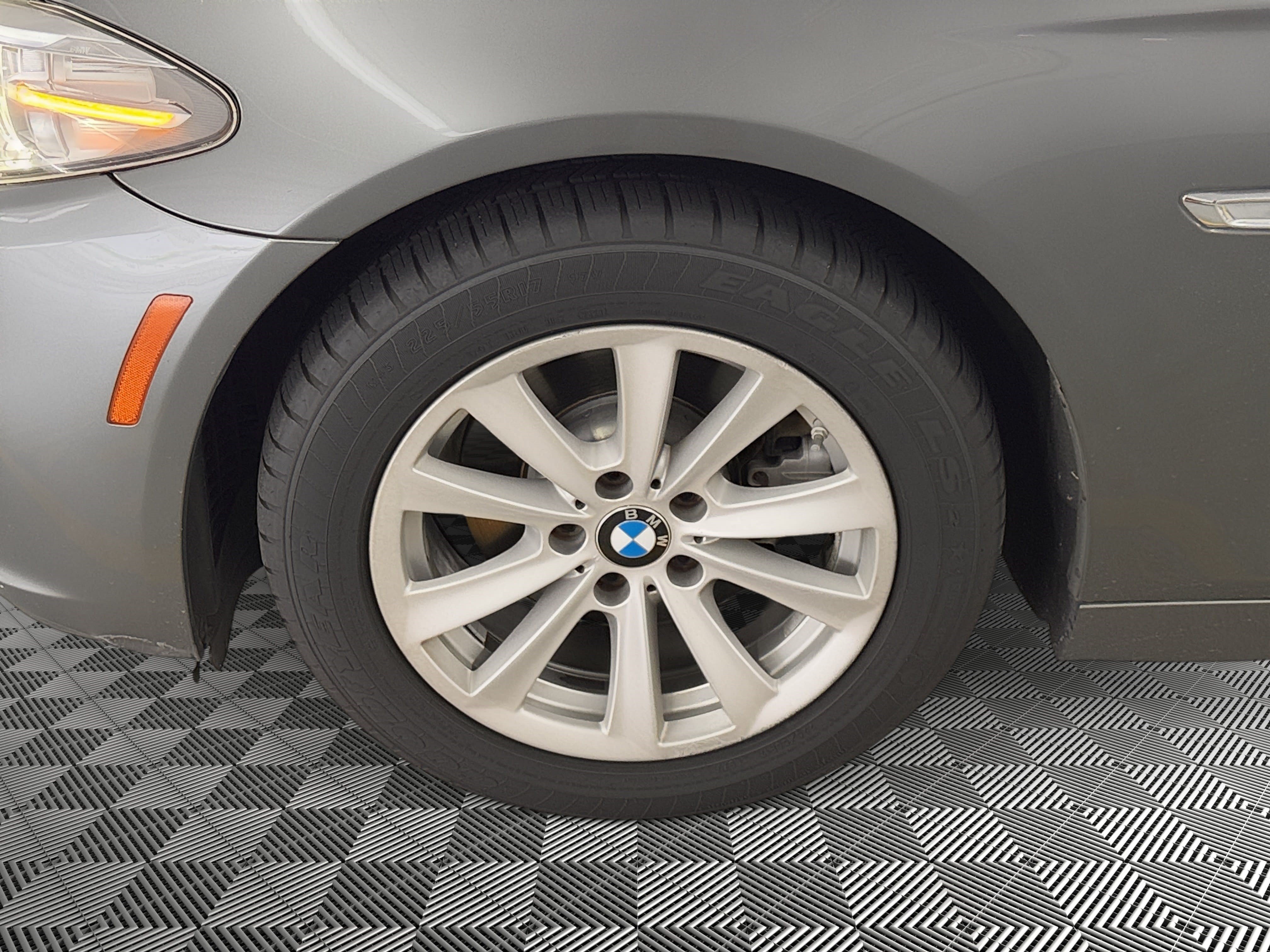 Used 2014 BMW 528i Sedan RWD image 12