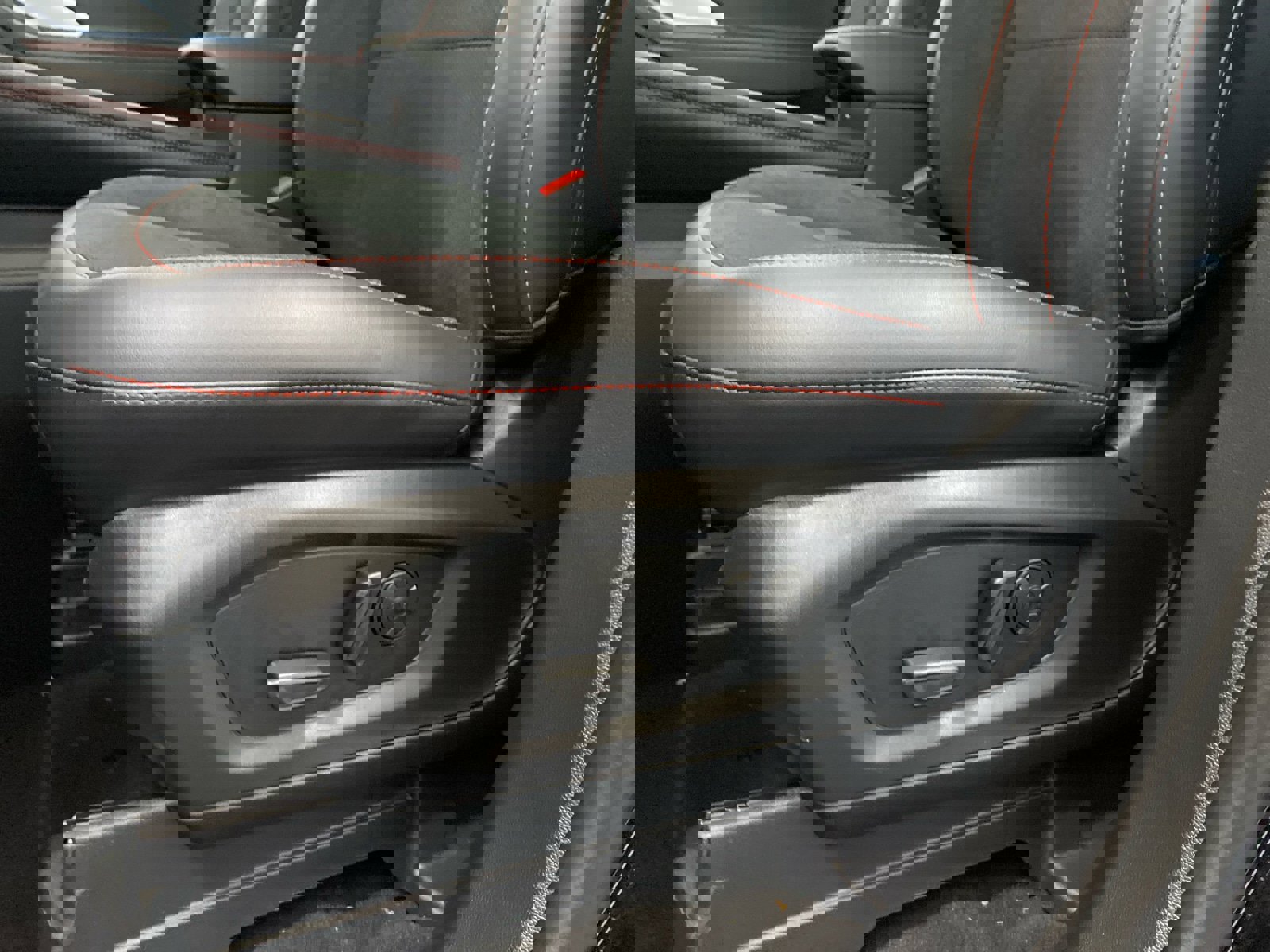 New 2026 Ford Explorer ST w/ Sun And Sound Package image 17