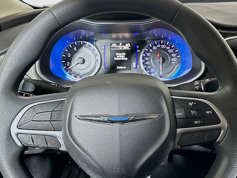 Used 2016 Chrysler 200 Limited image 12