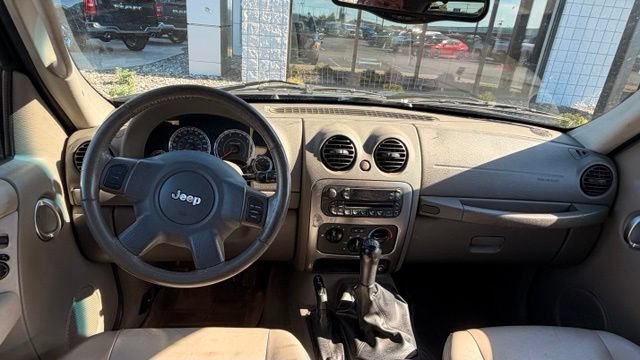 Used 2005 Jeep Liberty Renegade w/ Luxury Group AWD/4WD image 15
