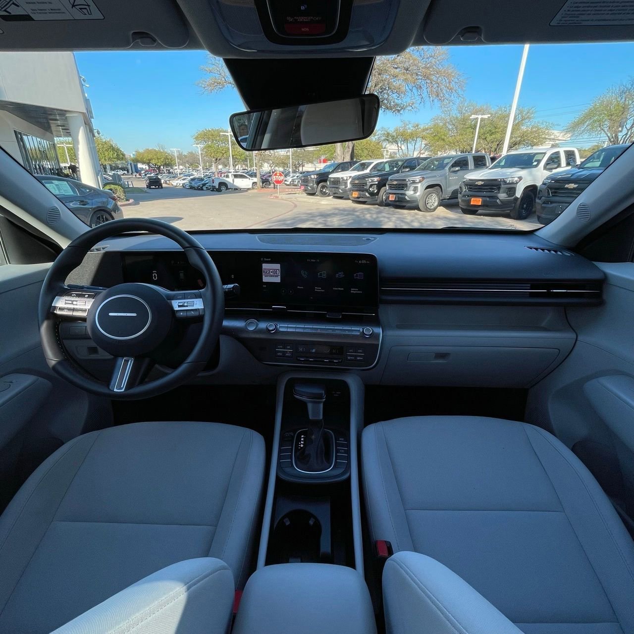 Used 2025 Hyundai Kona SEL image 9