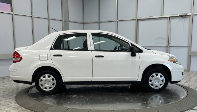 Used 2011 Nissan Versa Sedan image 8