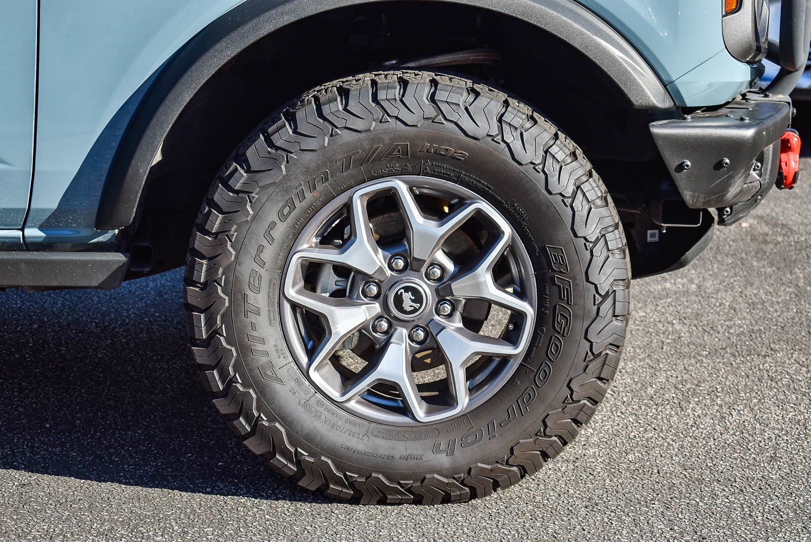 Used 2022 Ford Bronco Badlands image 11