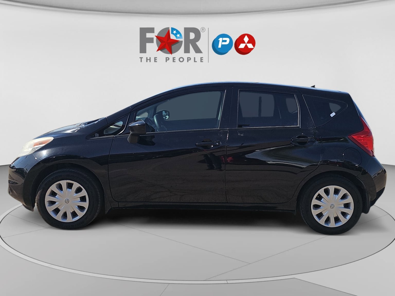 Used 2015 Nissan Versa Note S Plus FWD image 2