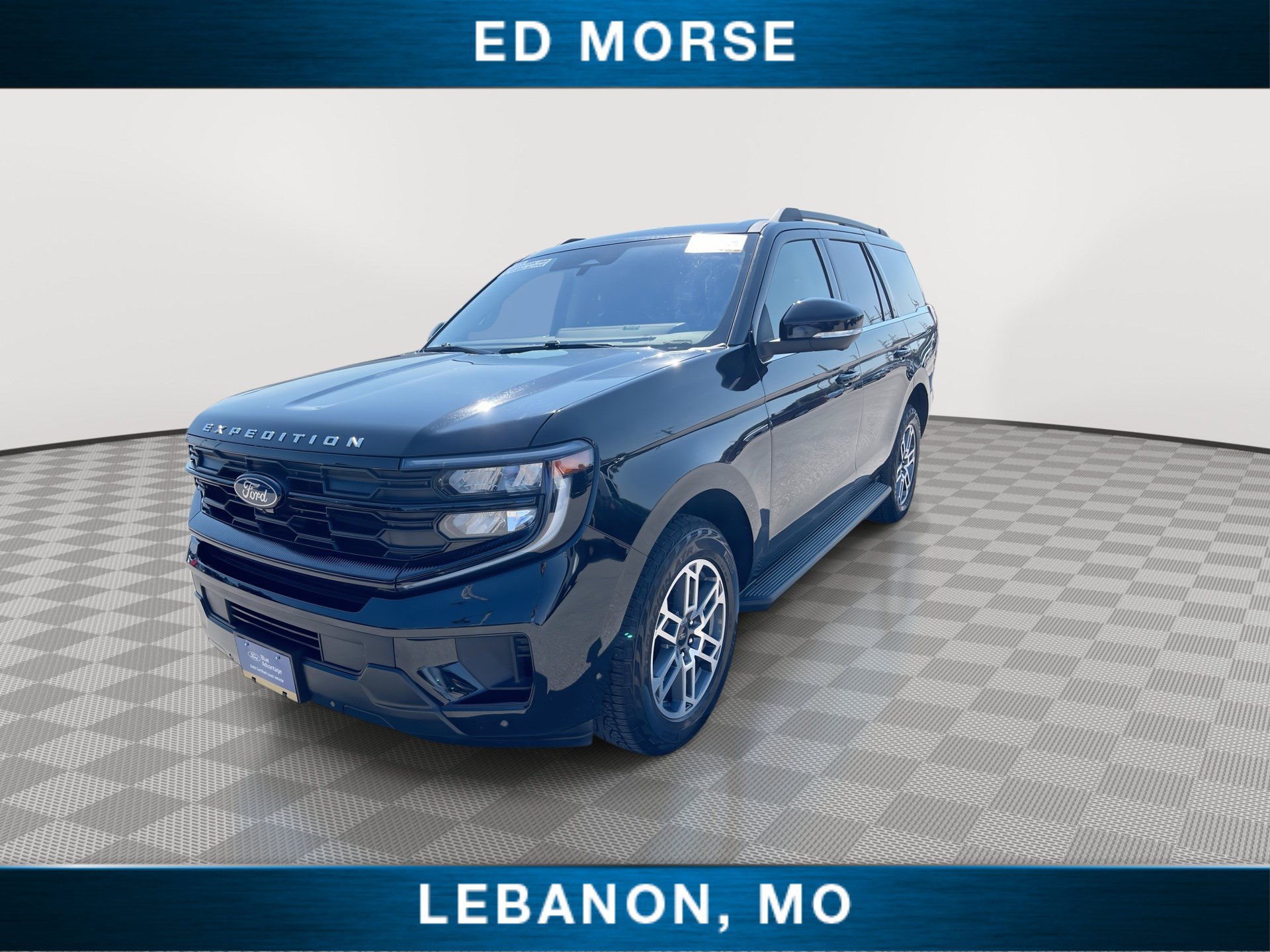 Certified 2025 Ford Expedition Active AWD/4WD image 4