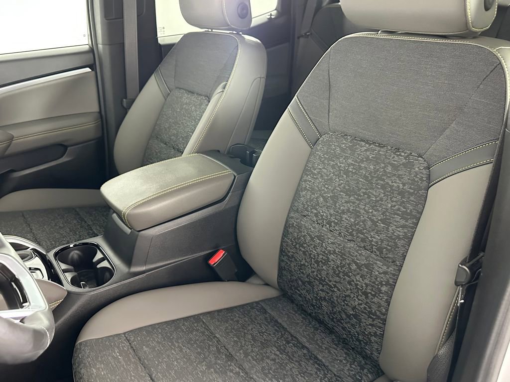 Used 2024 Chevrolet Colorado ZR2 AWD/4WD image 25