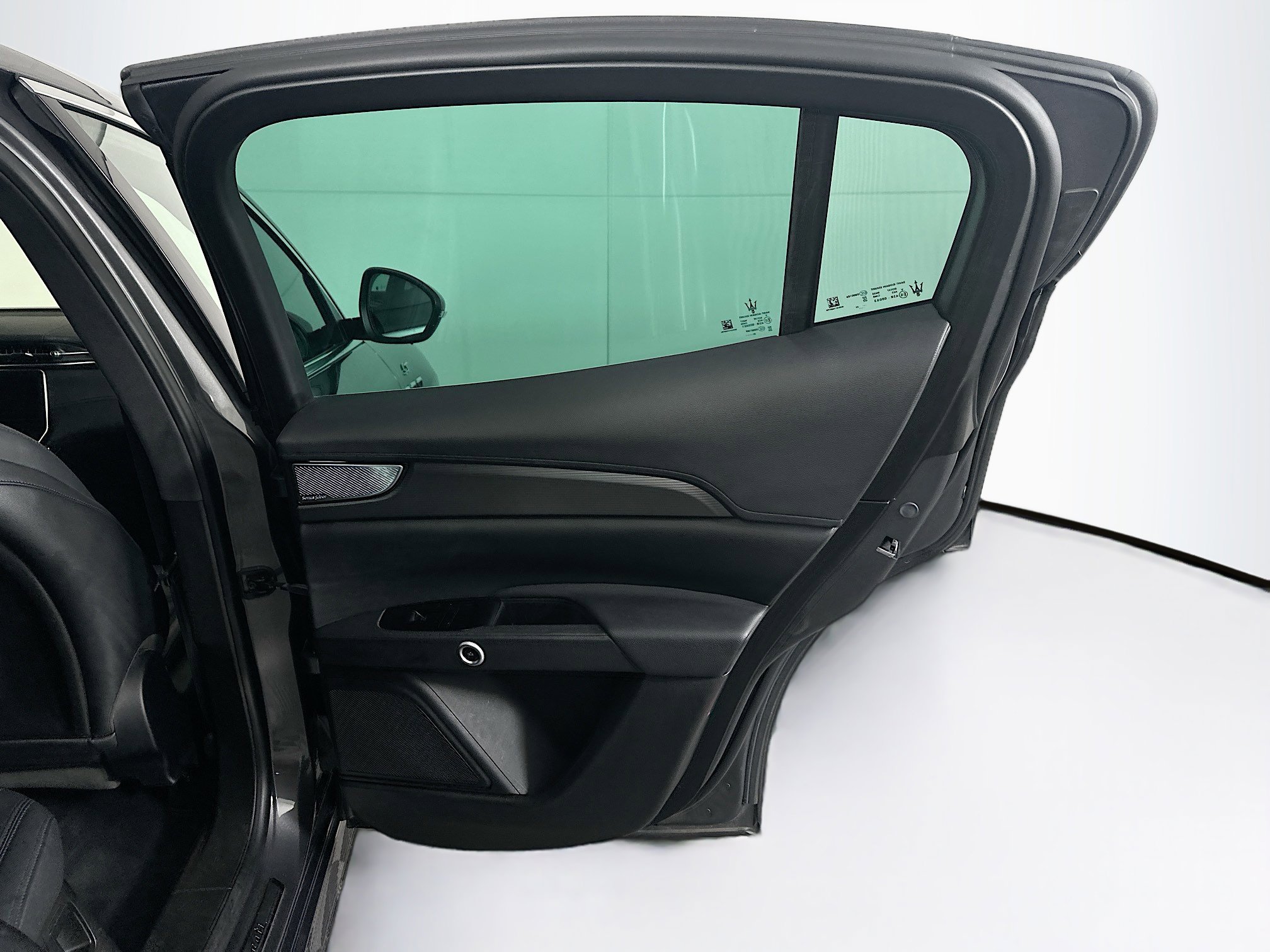 Used 2024 Maserati Grecale GT image 30