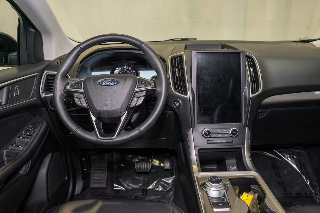 Used 2024 Ford Edge SEL image 6