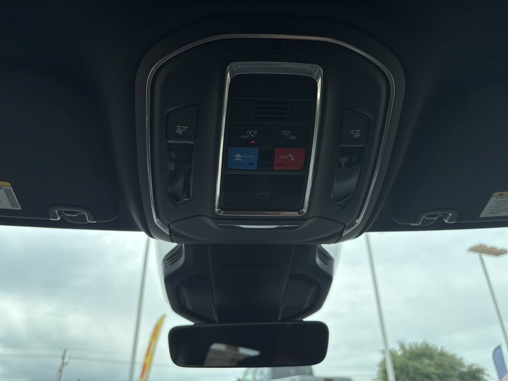 New 2026 Jeep Cherokee Laredo AWD/4WD image 36