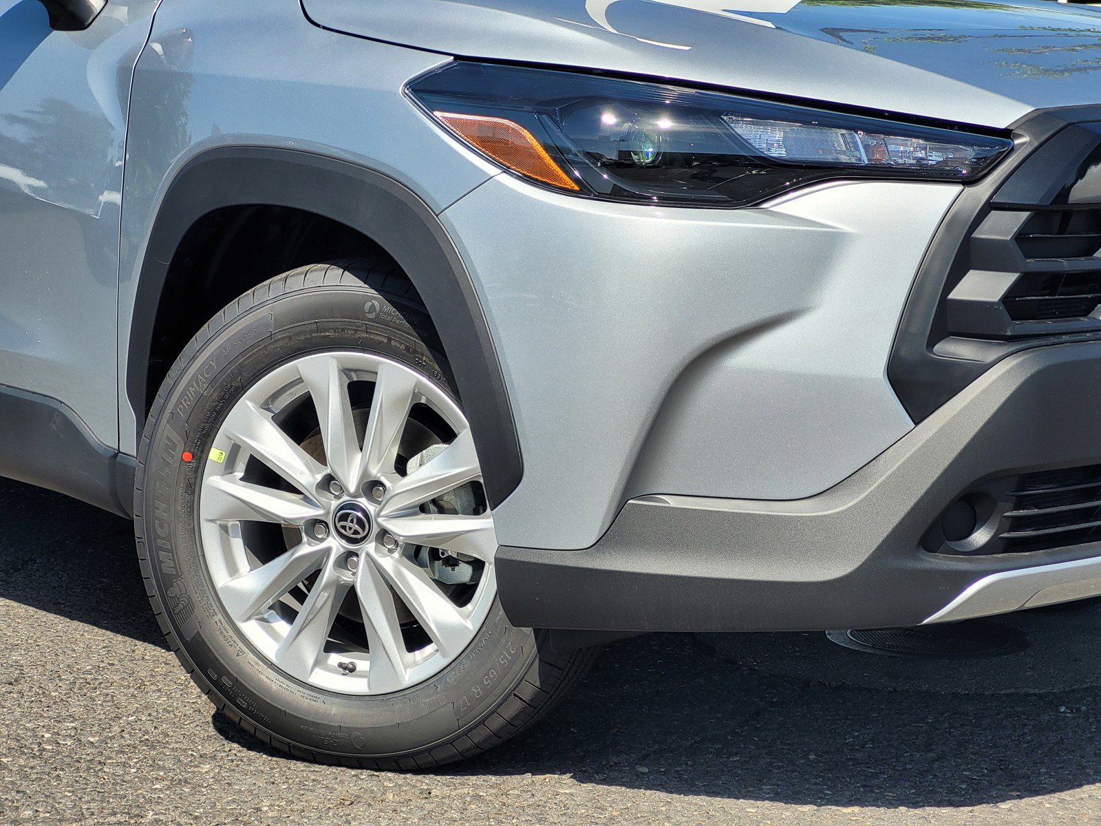 New 2026 Toyota Corolla Cross LE FWD image 3