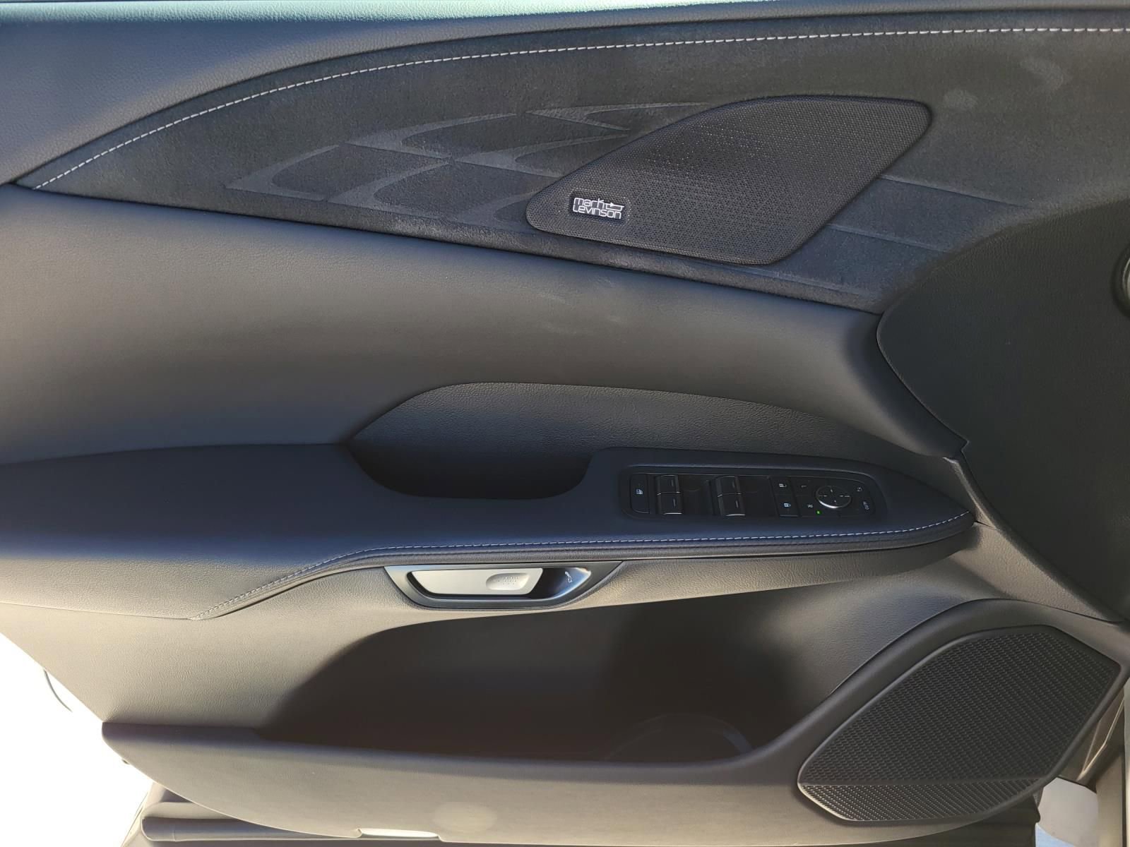 Used 2023 Lexus RX 500h F Sport w/ Accessory Package (K3) image 17