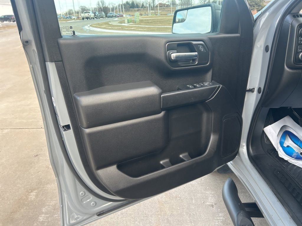 Used 2024 Chevrolet Silverado 1500 Custom w/ Turbomax Blackout Package image 16