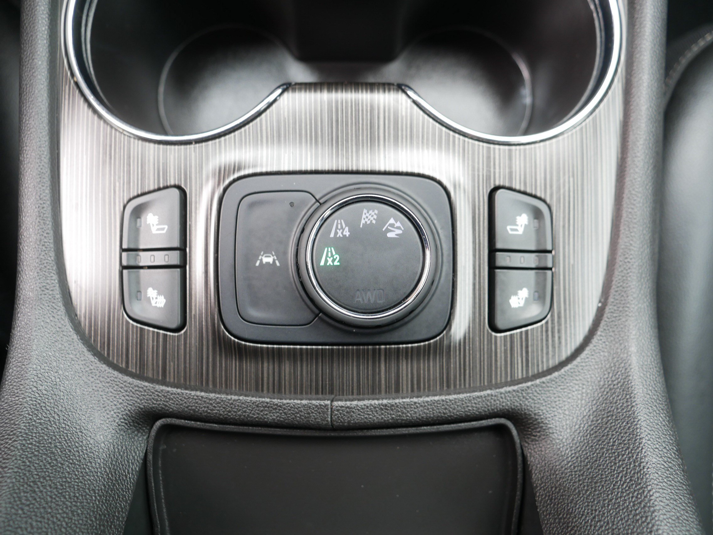 Used 2023 GMC Acadia SLT AWD/4WD image 32