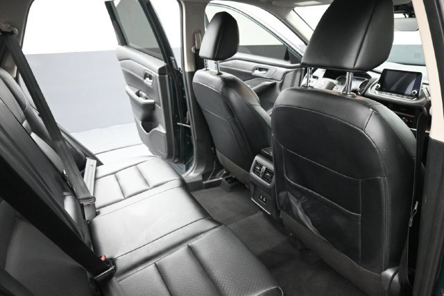 Used 2026 Nissan Rogue Dark Armor FWD image 25