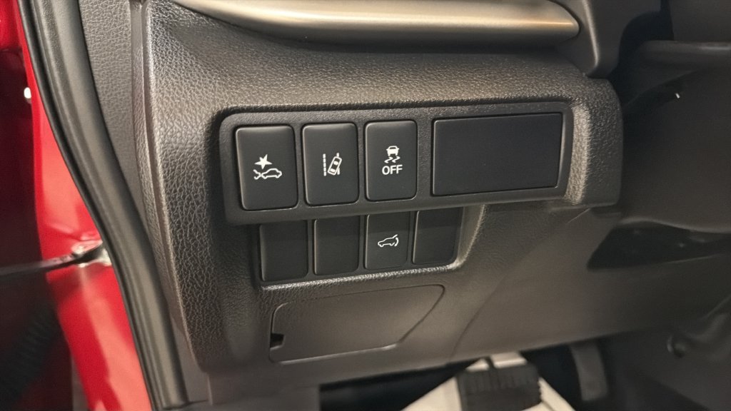 Used 2025 Mitsubishi Eclipse Cross SE AWD/4WD image 17