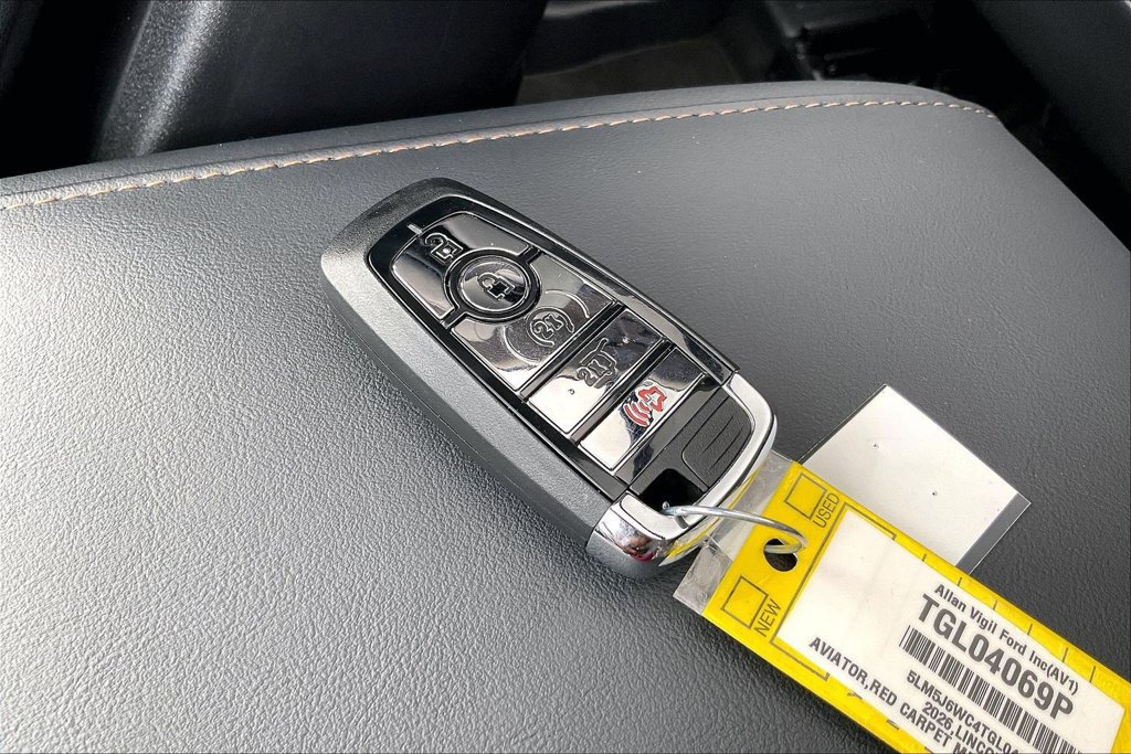 Used 2026 Lincoln Aviator 2WD image 37