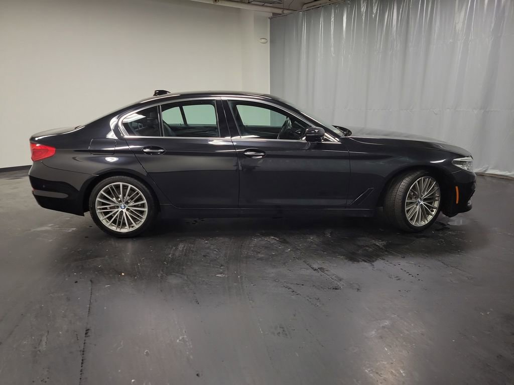 Used 2017 BMW 540i xDrive image 11