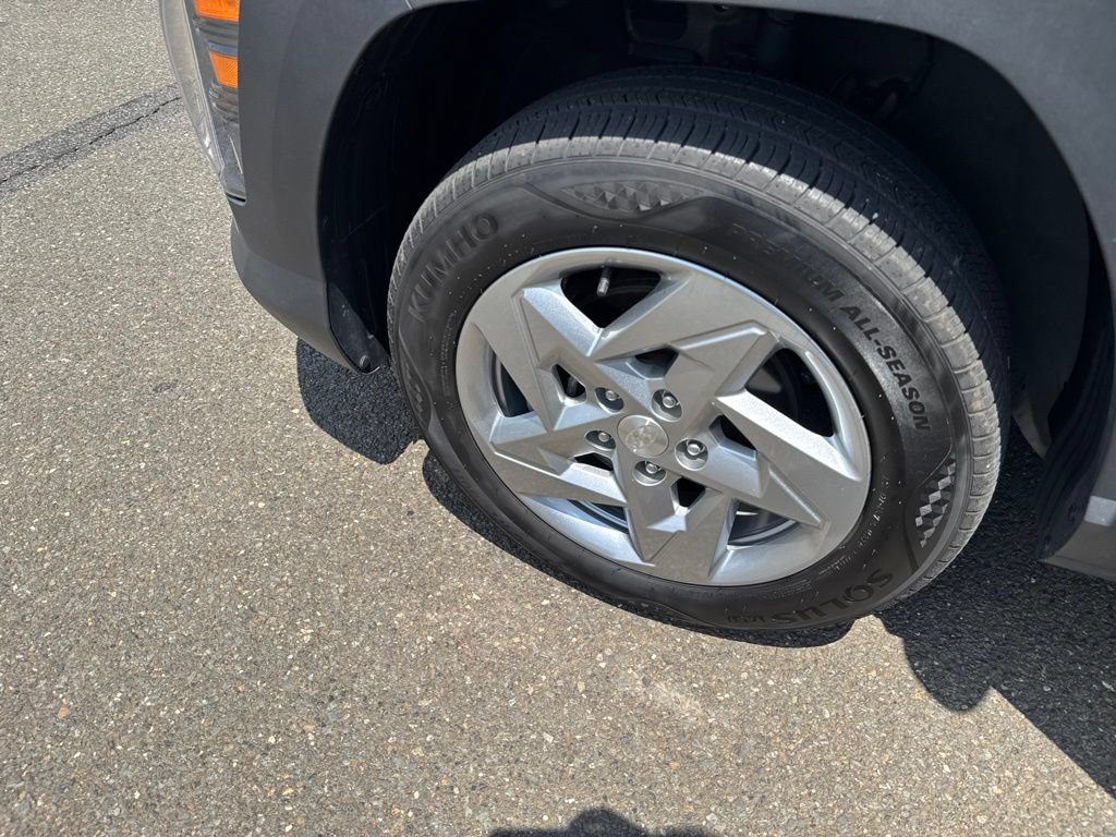 Certified 2025 Hyundai Kona SE AWD/4WD image 27