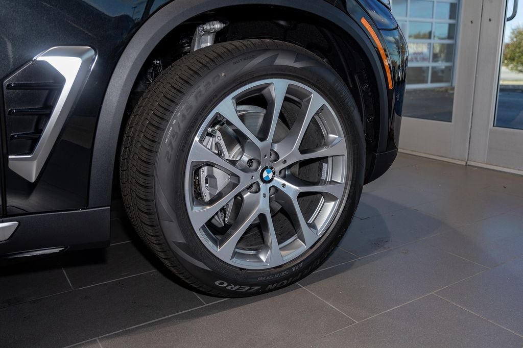 Used 2026 BMW X5 xDrive40i w/ Premium Package AWD/4WD image 6
