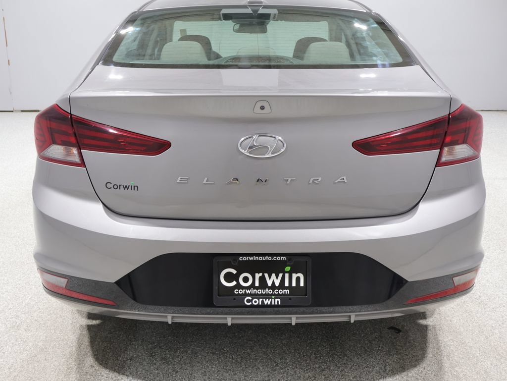 Used 2020 Hyundai Elantra SEL FWD video 3