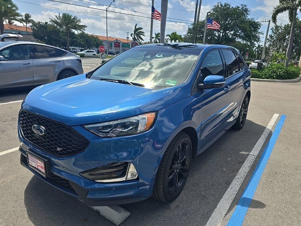 Used 2019 Ford Edge ST w/ Equipment Group 401A AWD/4WD image 18