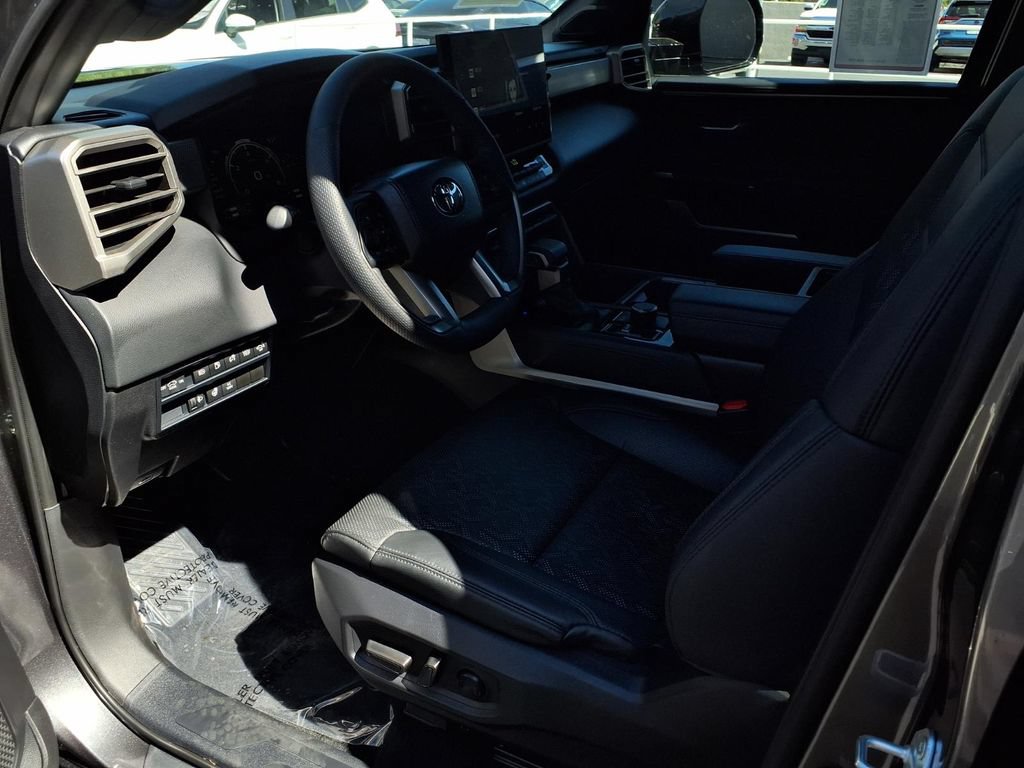 Certified 2025 Toyota Tundra Limited AWD/4WD image 17